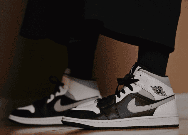 blacka nd white jordan 1