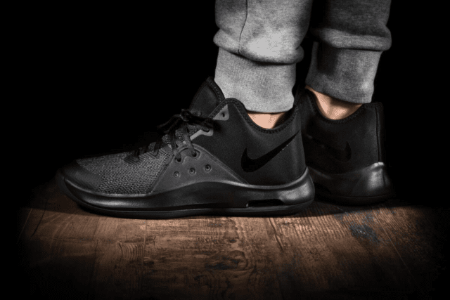 amazon nike mens basketball shoes