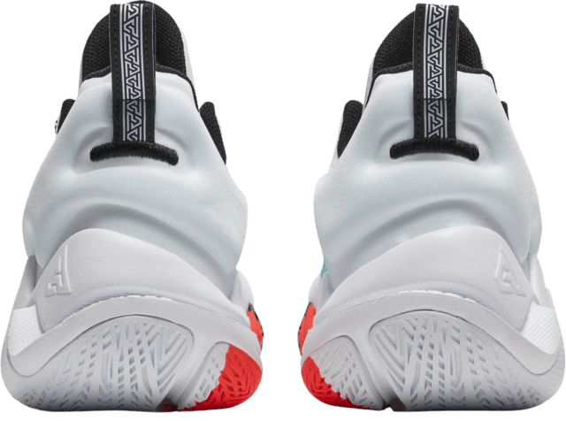 mens nike basketball sneakers on sale