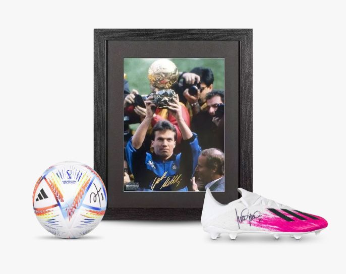 Score 30% off sports memorabilia from Icons mobile