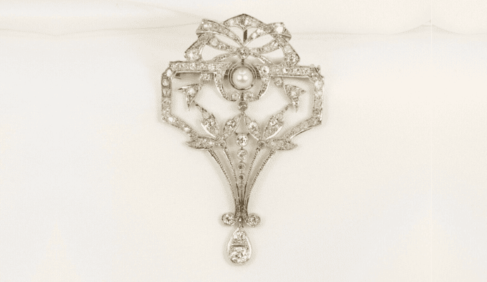 Pendentif Belle Epoque en or, platine, perle et diamants.png