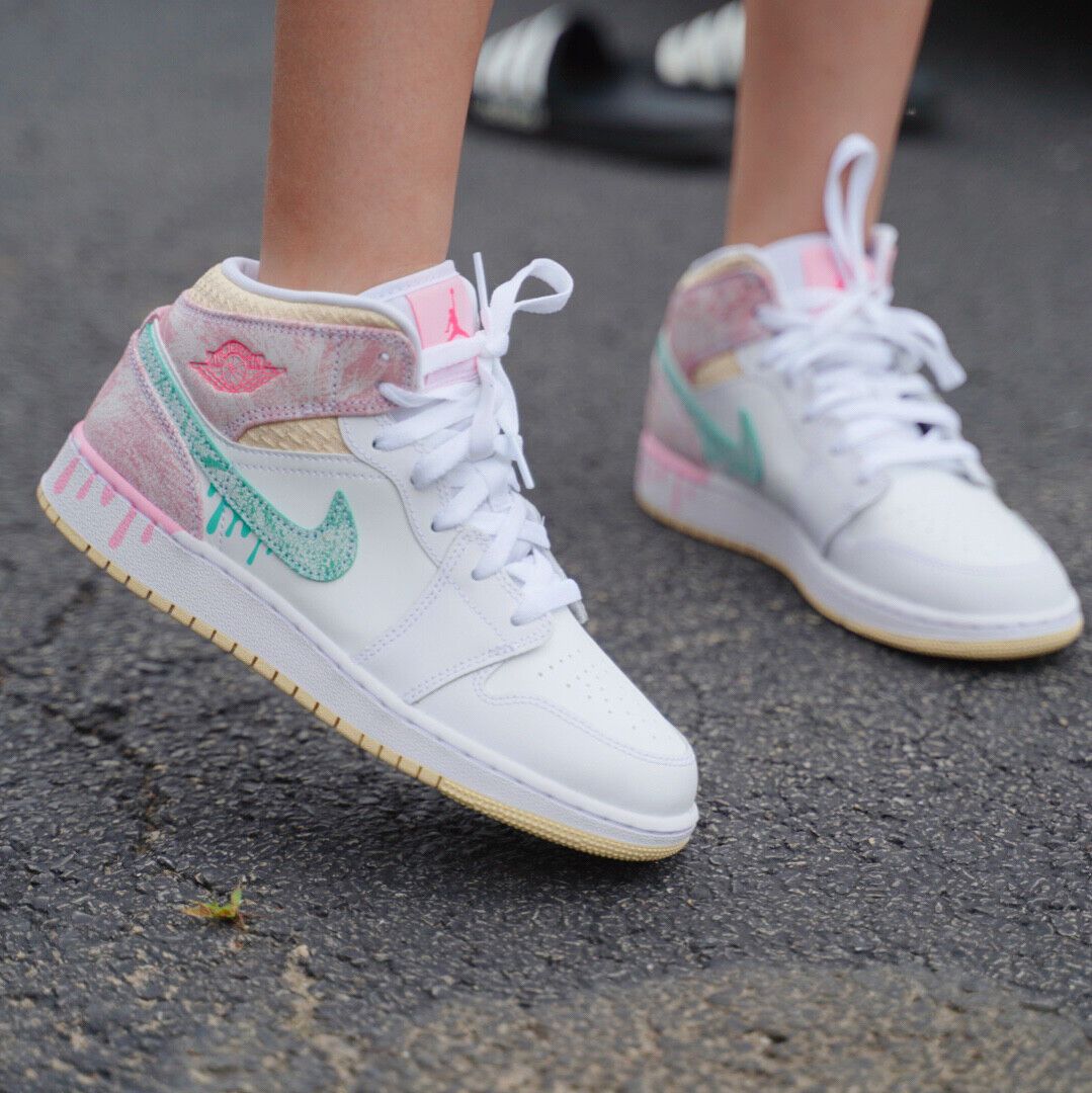 NIKE ナイキ エア ジョーダン 1 ミッド SE (GS) 25cm NIKE AIR JORDAN 1 MID SE GS 